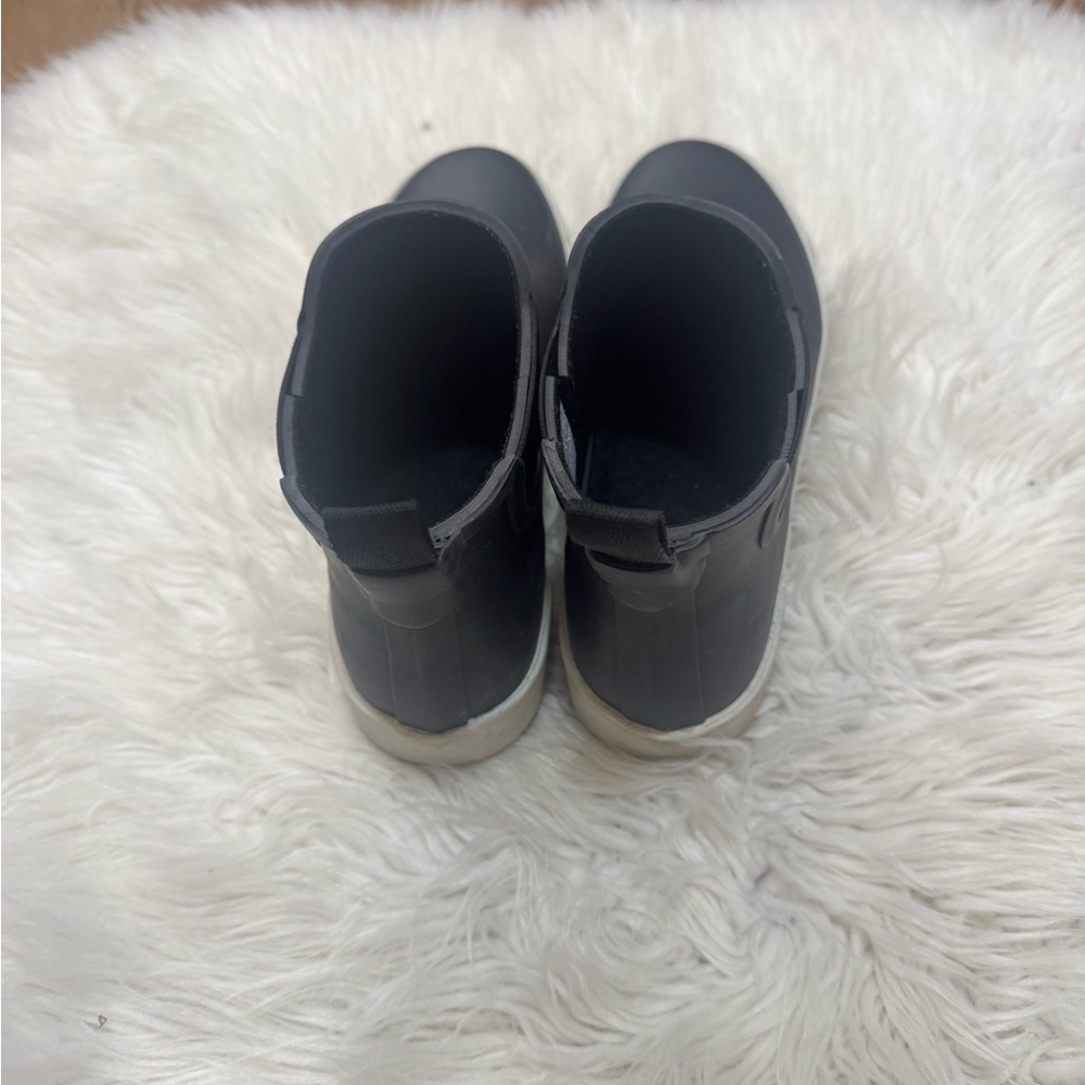 Universal Thread Black Waterproof Ankle Boots - image 3